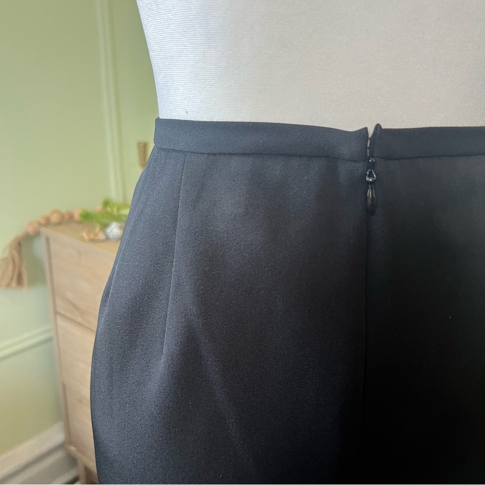 BLACKER Vintage Black Bow & Ruffle Detail Matching Suit Jacket & Skirt Set Sz M - Picture 13 of 16